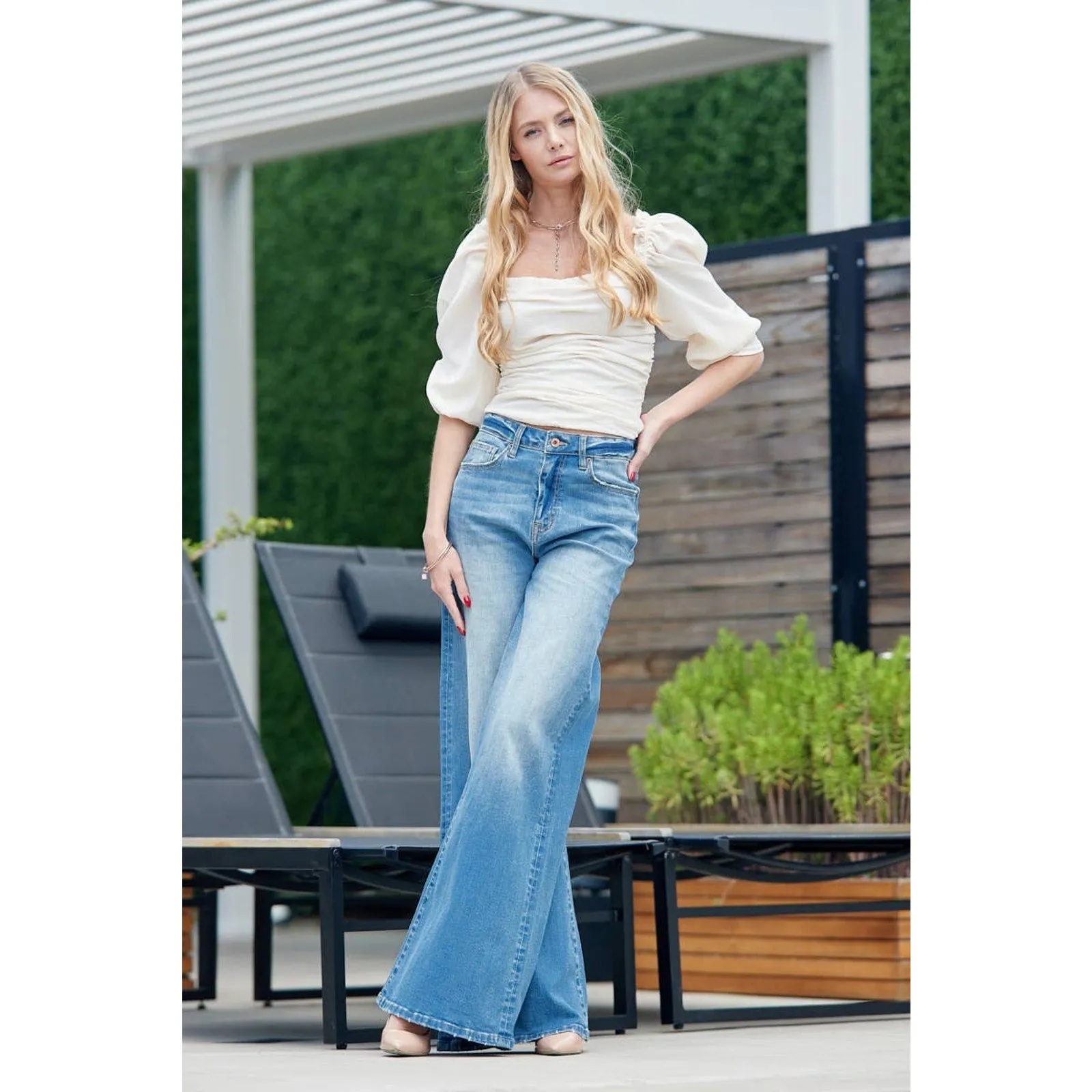 -HIGH RISE SUPER WIDE LEG WITH STRETCH NONDISTRESSED