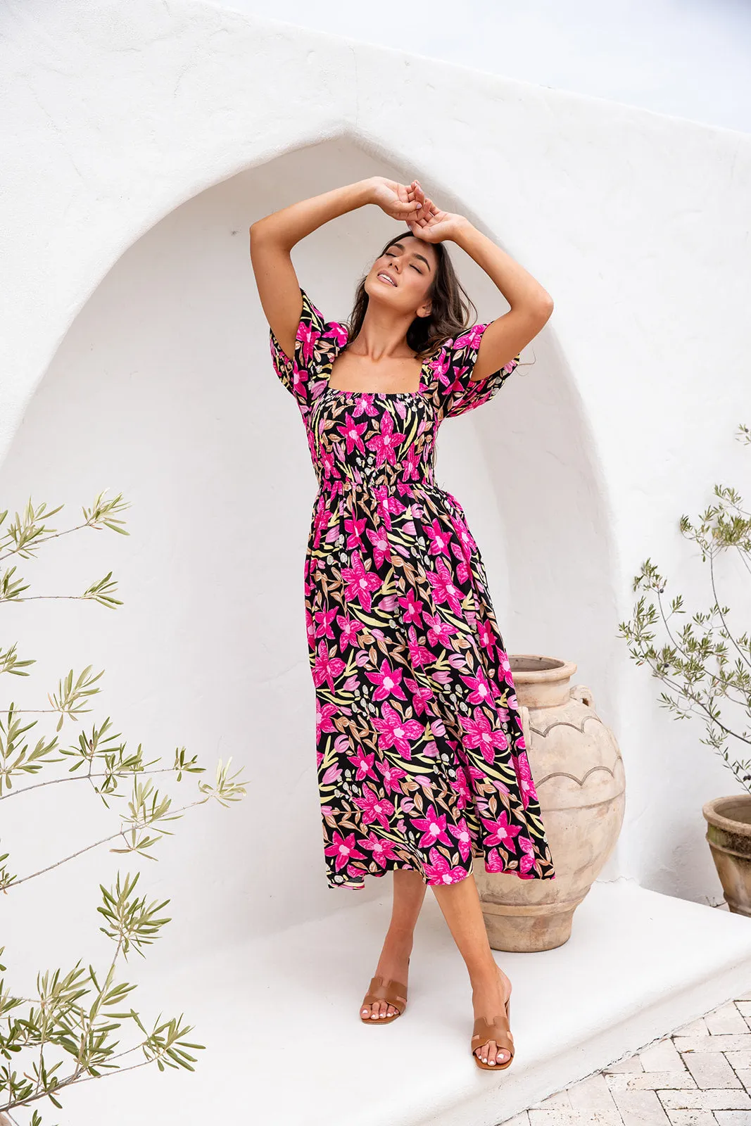 Essence Midi Dress -Black Floral