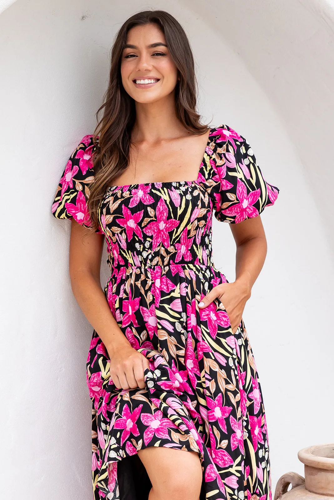 Essence Midi Dress -Black Floral