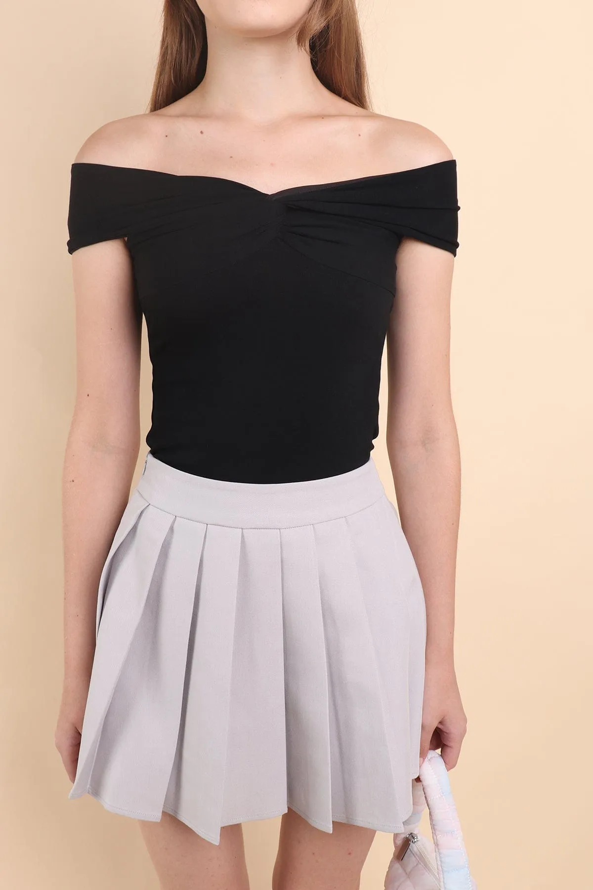KERRA TWIST KNOT TOP IN BLACK