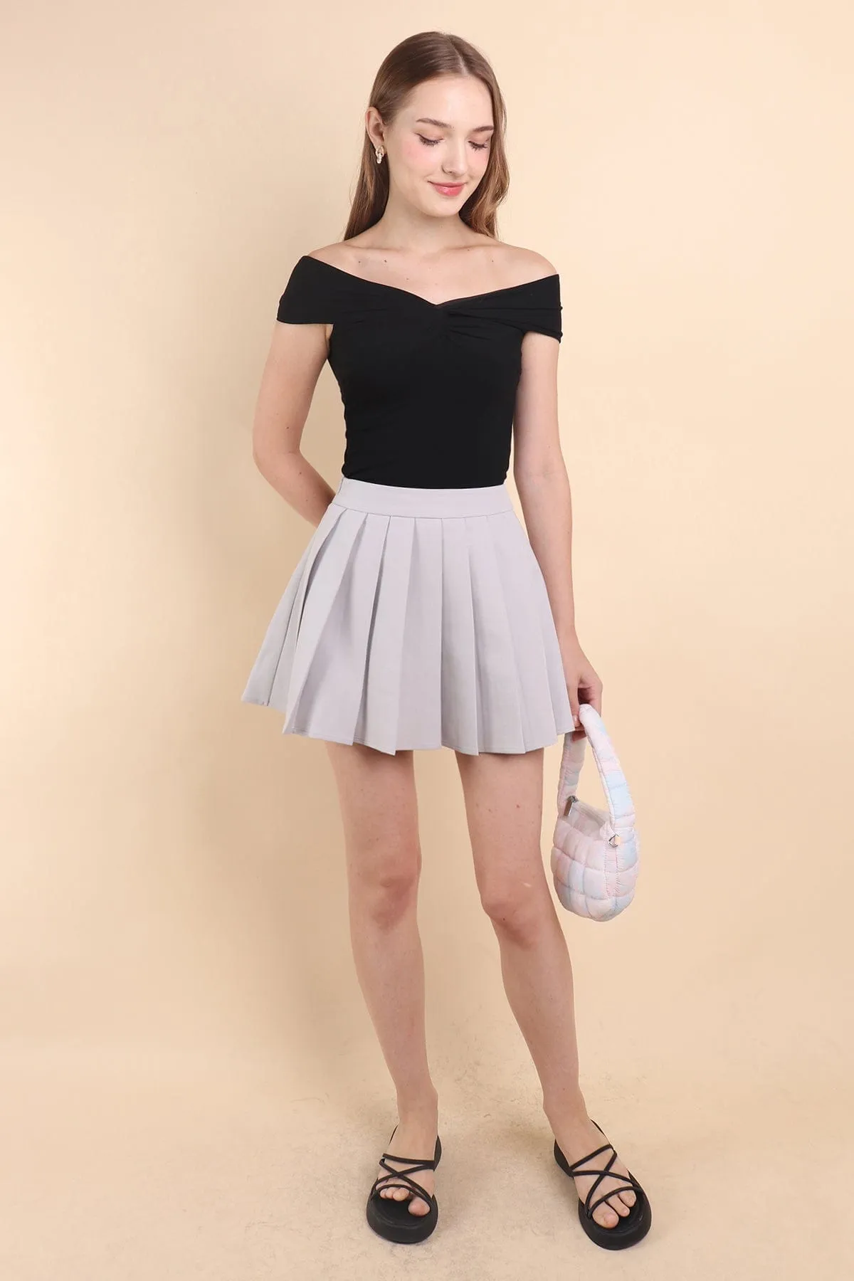 KERRA TWIST KNOT TOP IN BLACK