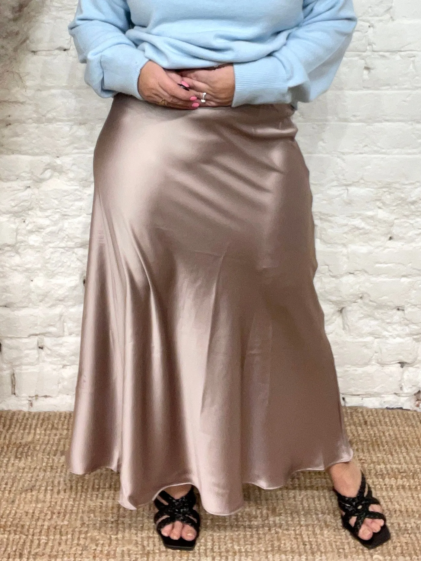 Malissa J A line Satin long Skirt