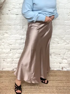 Malissa J A line Satin long Skirt